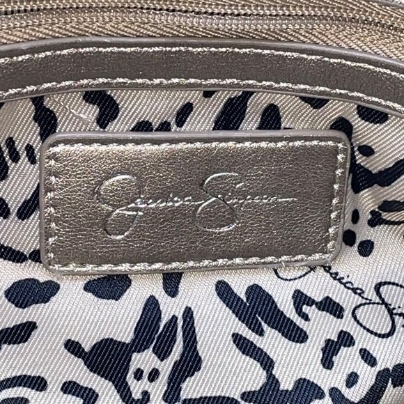 Jessica Simpson Women’s Platinum Metallic Pleated Chain-Strap Becca Handbag - Picture 11 of 16